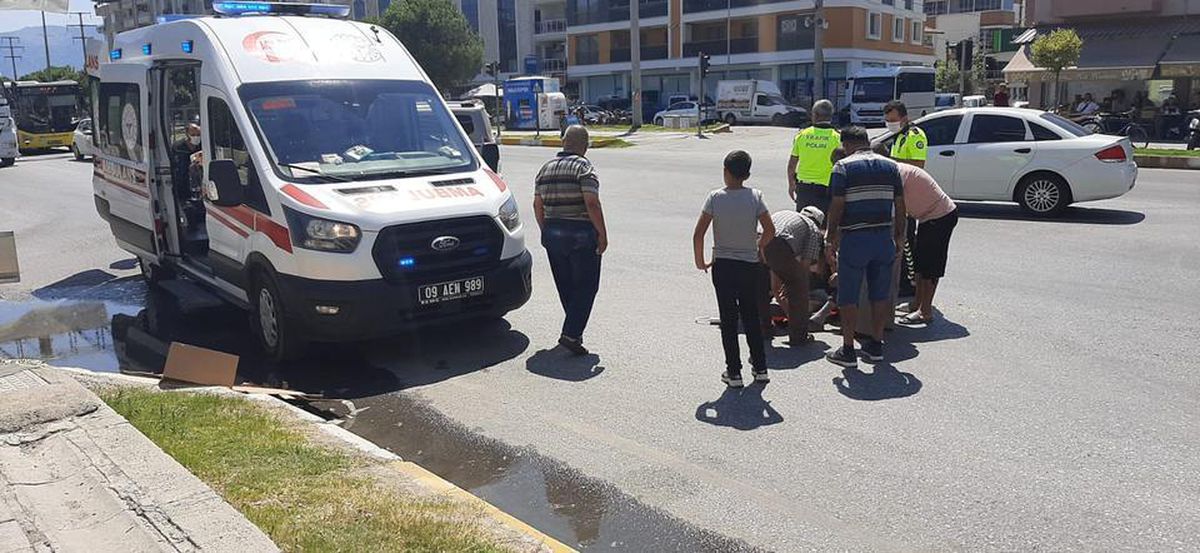Aydın\'da motosiklet devrildi: 2 yaralı