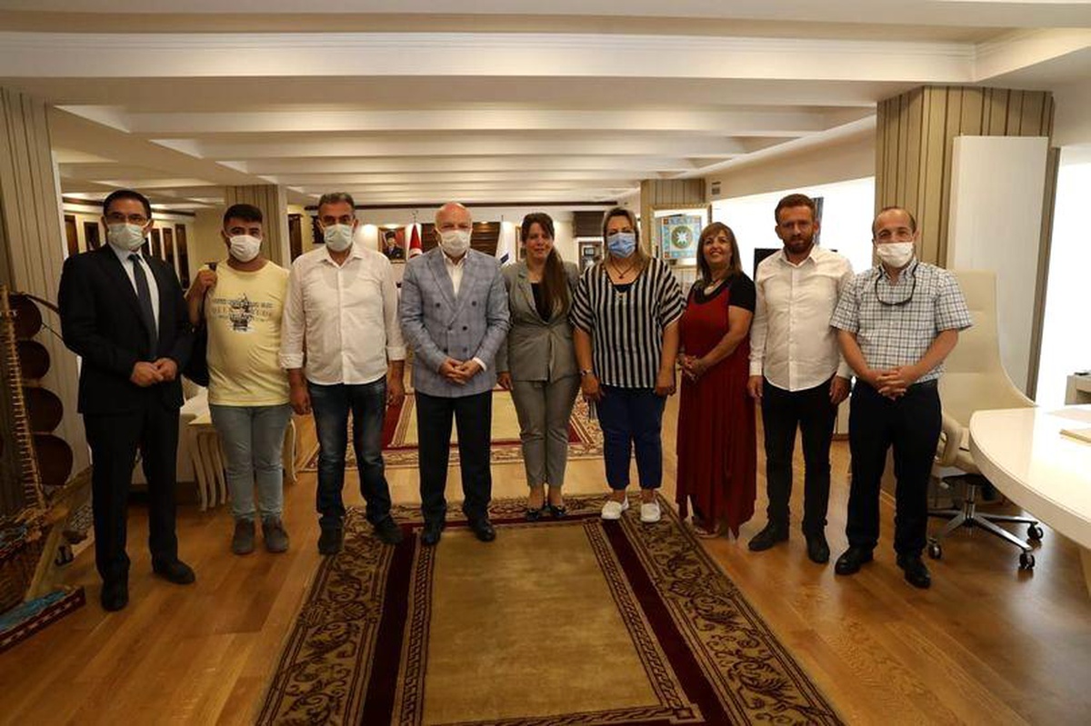 Erzurum Yeni Medya Derneğinden Başkan Sekmen\'e ziyaret