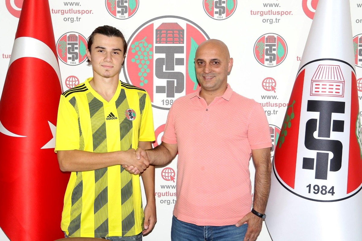 Galatasaraylı Sarper Çağlar, Turgutluspor\'da