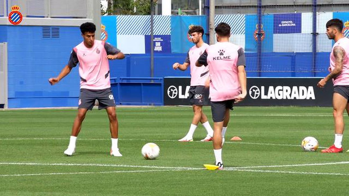 Javi Puado ve Oscar Gil Takımla Birlikte Antrenmanlara Katıldı