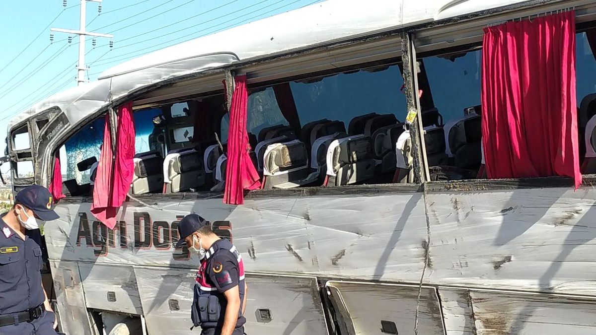 Kontrolden çıkan otobüste can pazarı: 33 yaralı