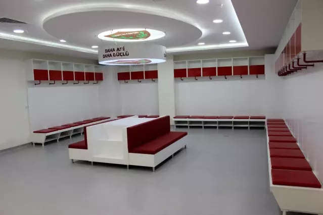 Lütfü Savaş: Boupendza için 2 ciddi kulüp var. Biri Avrupa, diğeri Orta Doğu'dan Lütfü Savaş: Boupendza için 2 ciddi kulüp var. Biri Avrupa, diğeri Orta Doğu'dan