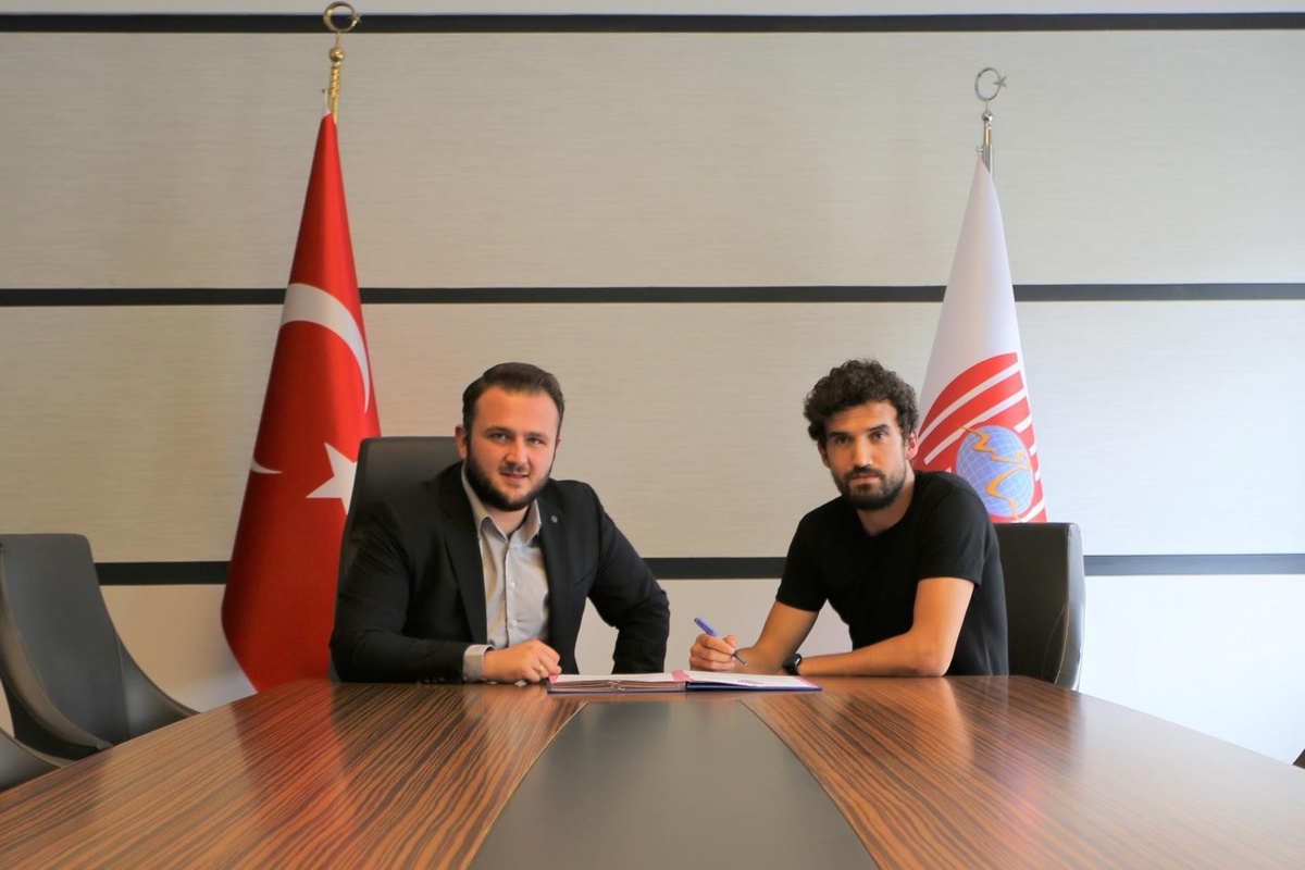 Nevşehir Belediyespor, Karşıyaka\'dan Arif Cılak\'ı kadrosuna kattığını açıkladı