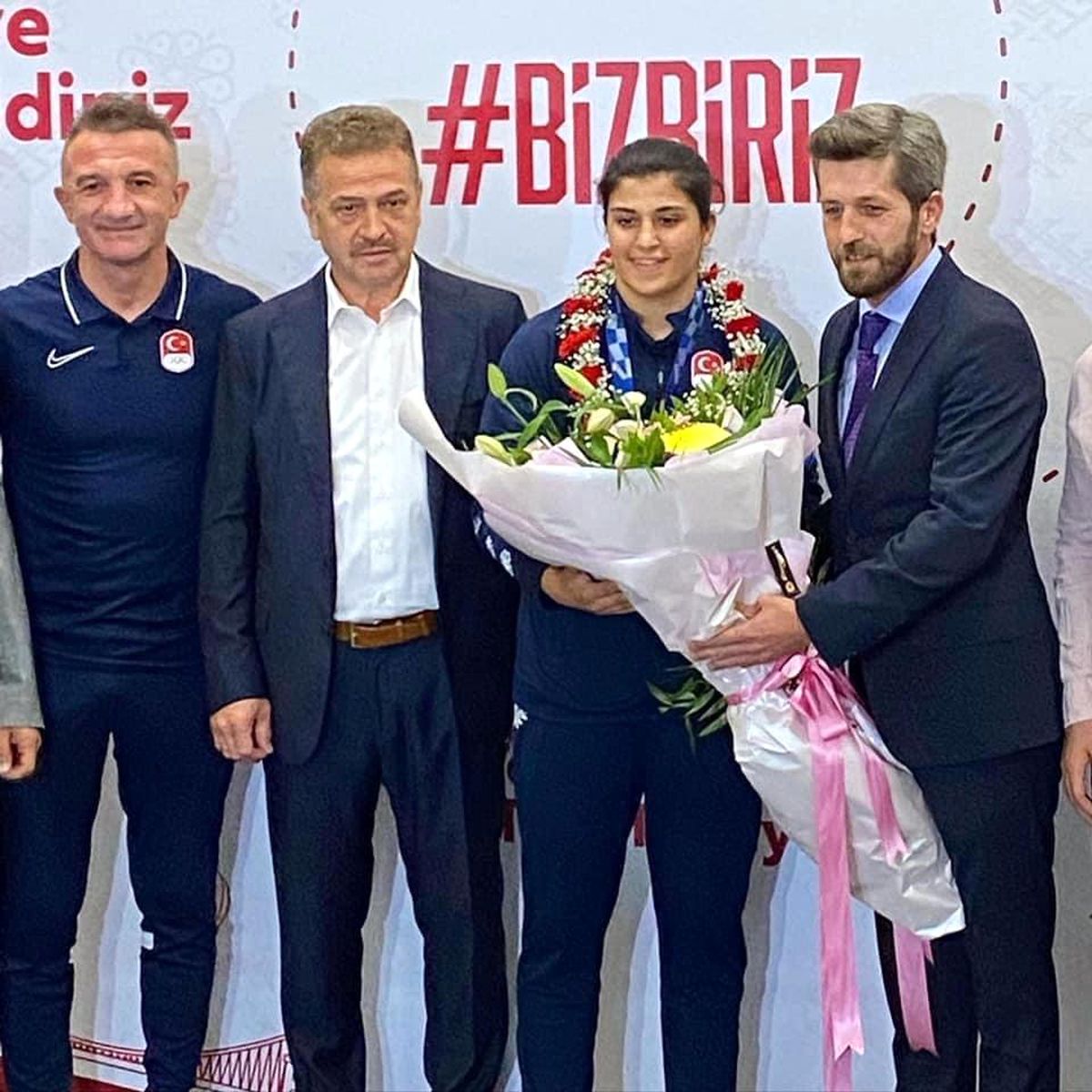Trabzonlular\'dan Olimpiyat şampiyonuna coşkulu karşılama