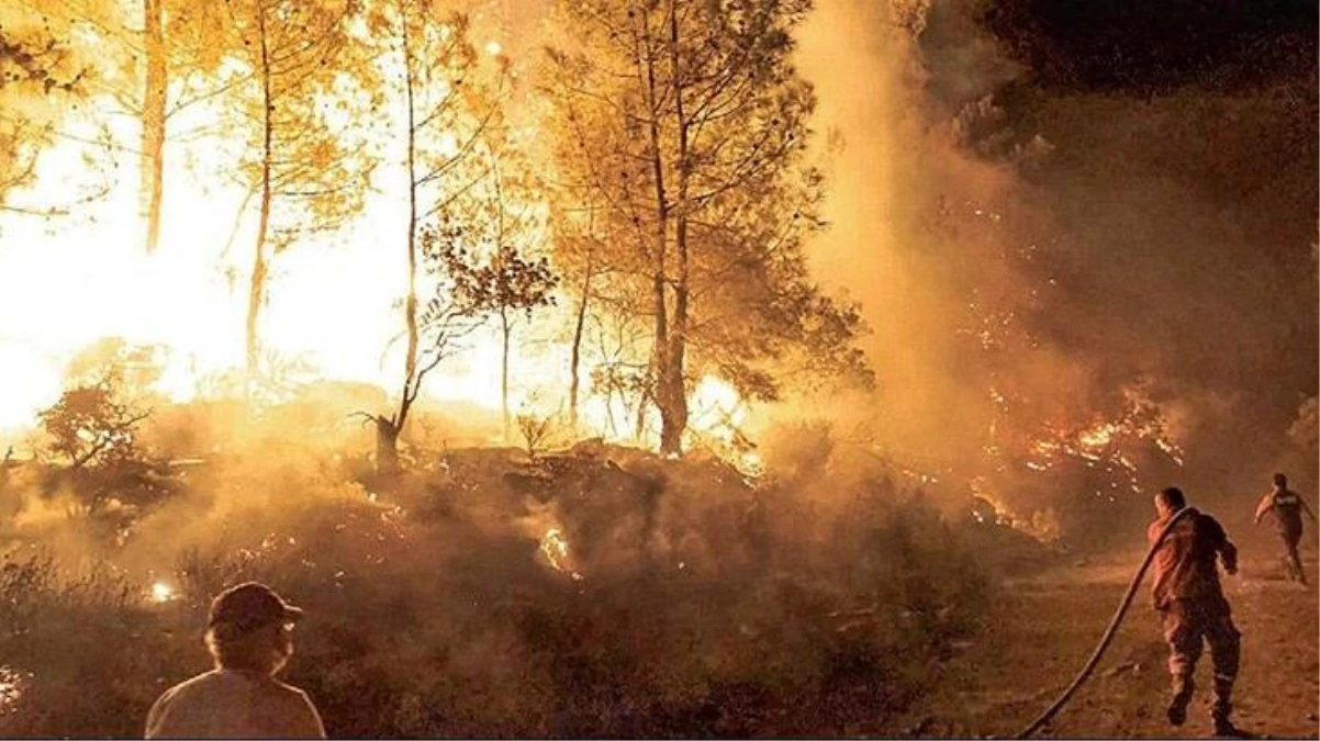 Türkiye\'nin birçok bölgesini yakıp kavuran yangınlar sonrası uzmandan uyarı: Maskeler 6 saatte bir değiştirilmeli