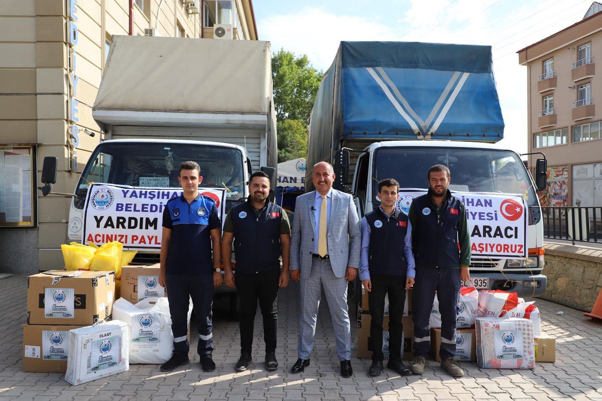 Yahşihan\'dan gönderilen 2 kamyon yardım malzemesi Manavgat\'a ulaştı