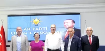 Yaylacık köyü muhtarı ve eşi AK Parti'ye katıldı