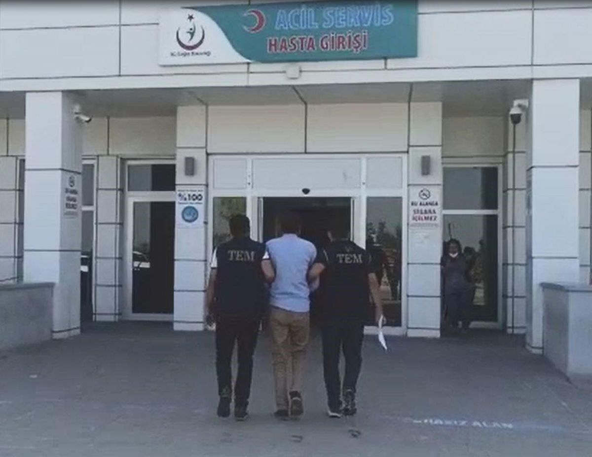Aksaray\'da haklarında kesinleşmiş hapis cezası bulunan 2 FETÖ üyesi yakalandı