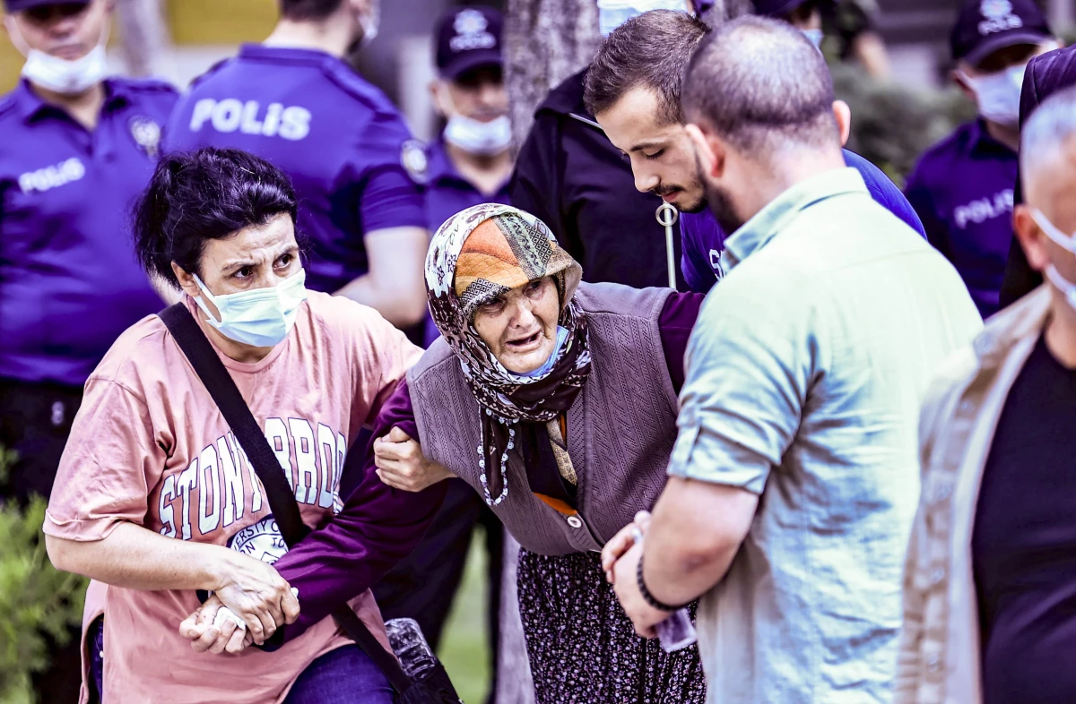 Ankara\'daki bıçaklı kavgada yaralanan 2 kişiden 1\'i öldü