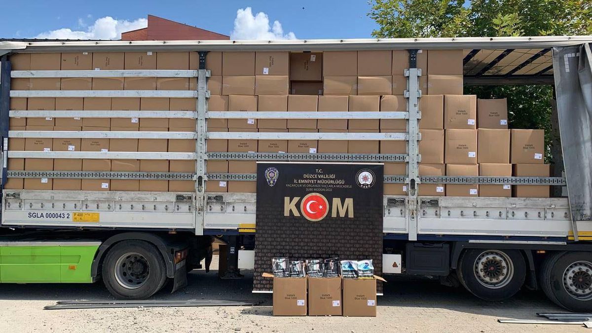Düzce\'de 9,6 ton sarmalık tütün ele geçirildi