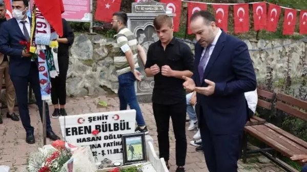 Eren Bülbül, vefatının 4'üncü yılında kabri başında anıldı