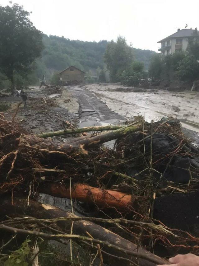 Etkili sağanak yağış Bartın'da sel ve heyelana neden oldu! İşte felaketi yaşayan şehirden ilk görüntüler