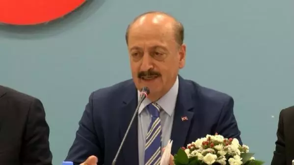 Kamu işçisinde taban ücret 4 bin 100 TL oldu Kamu işçisinde taban ücret 4 bin 100 TL oldu