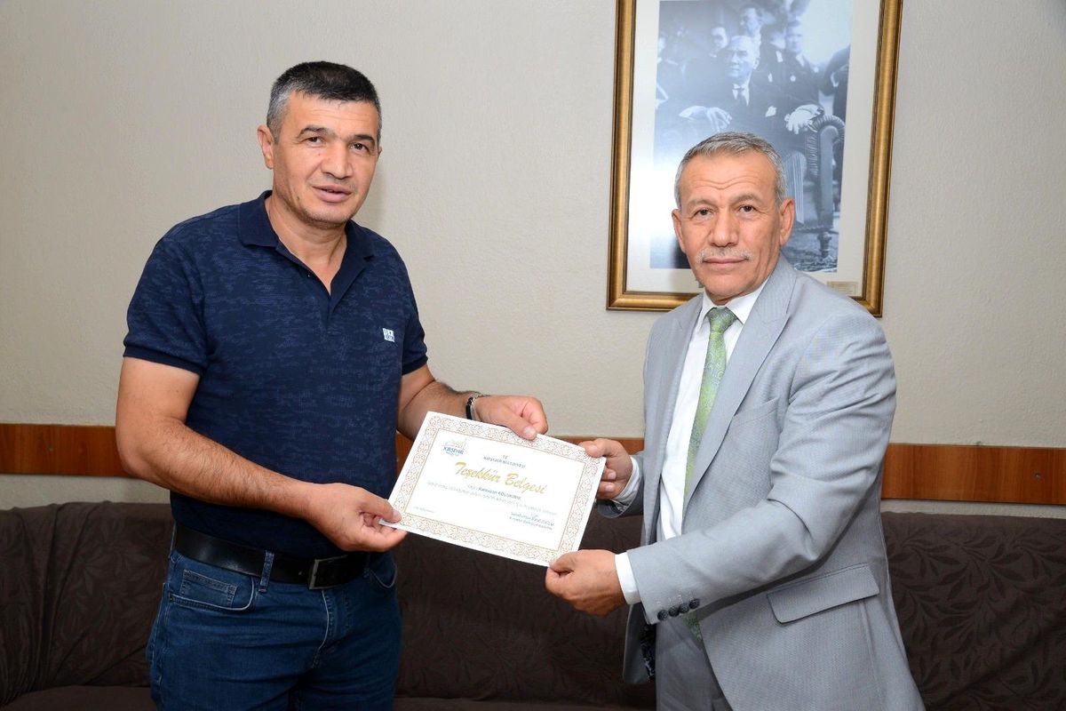 Kırşehir Belediyesi, orman yangınlarında görev alan itfaiye personeline teşekkür belgesi verdi