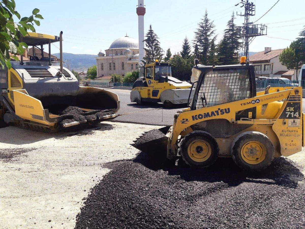 Parmakören Mahallesi\'nde asfalt çalışması
