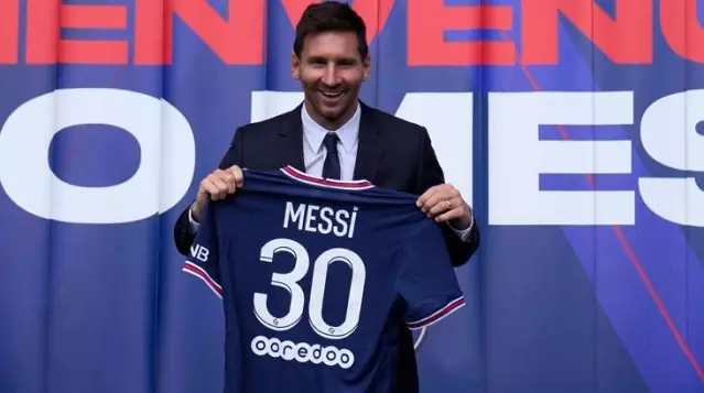 PSG'nin Ankara Messi paylaşımı olay oldu! Türk kullanıcılar yorum üstüne yorum yapıyor PSG'nin Ankara Messi paylaşımı olay oldu! Türk kullanıcılar yorum üstüne yorum yapıyor