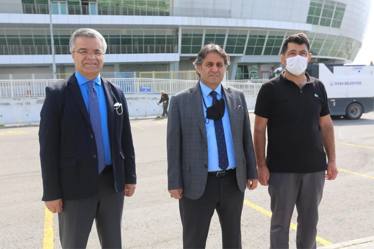 Sivasspor-Dinamo Batum maçının oynanacağı statta Kovid-19\'a karşı dezenfekte çalışması yapıldı