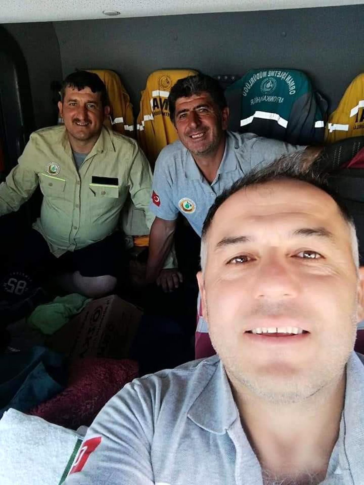 Şuhutlu orman ekipleri Manavgat yangınından ilçeye döndü