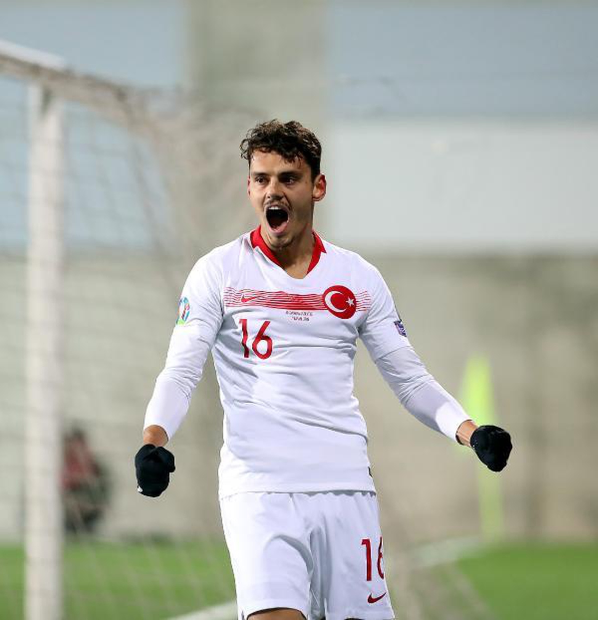 Türk futbolunun yıldızlarından Bursaspor\'a destek