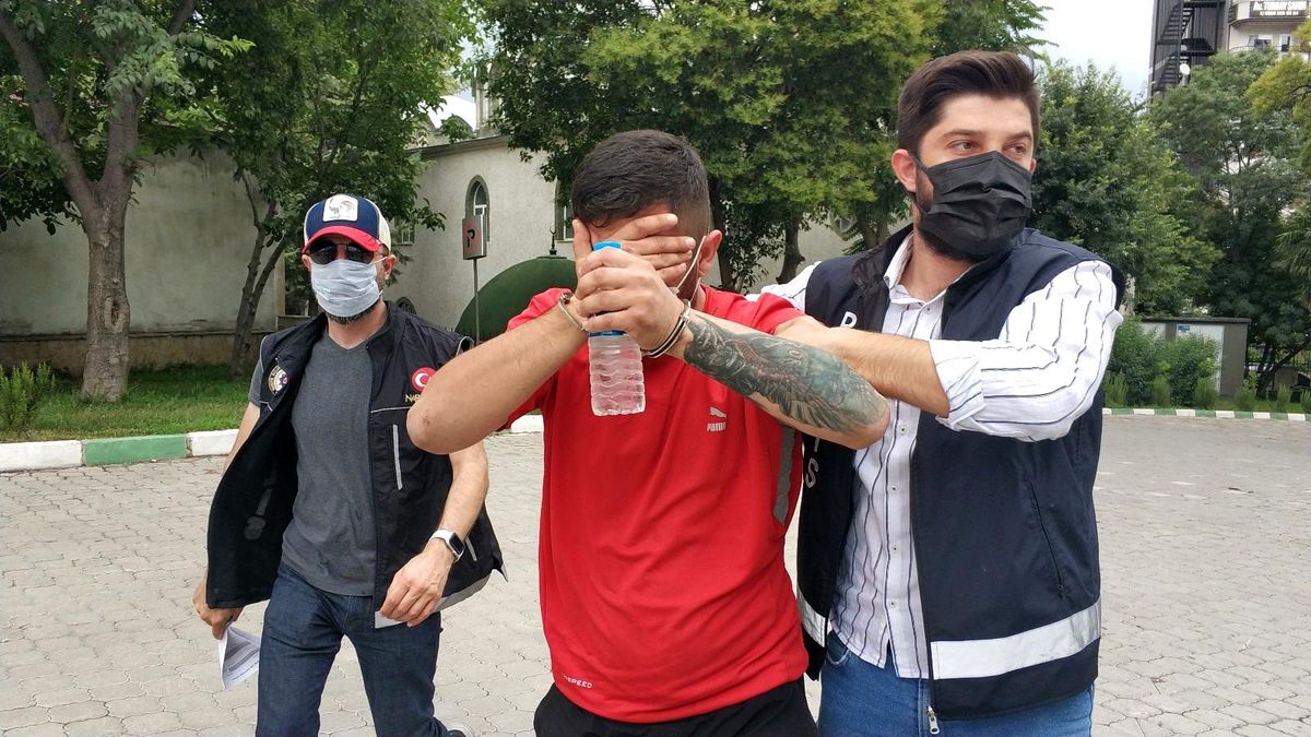 Uyuşturucuyla yakalanan 2 şahıs adliyede