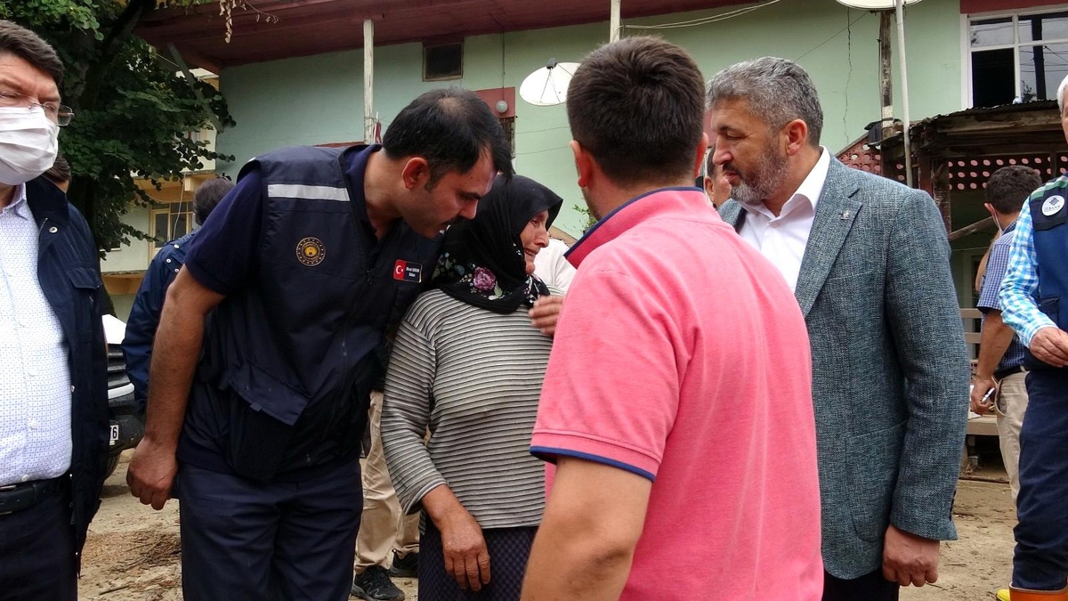 Son dakika gündem: Bakan Kurum, selin en çok etkilediği Zafer Köyü\'nde