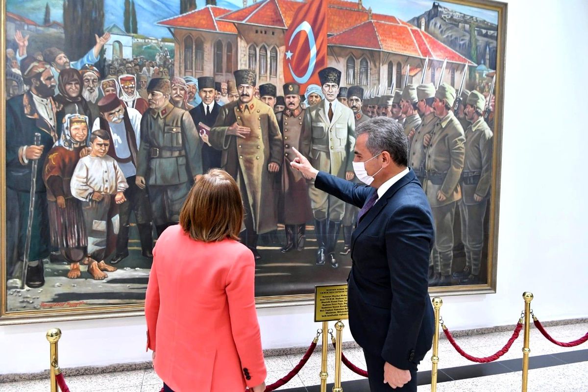 Başkan Köse makamında Fatma Şahin\'i ağırladı
