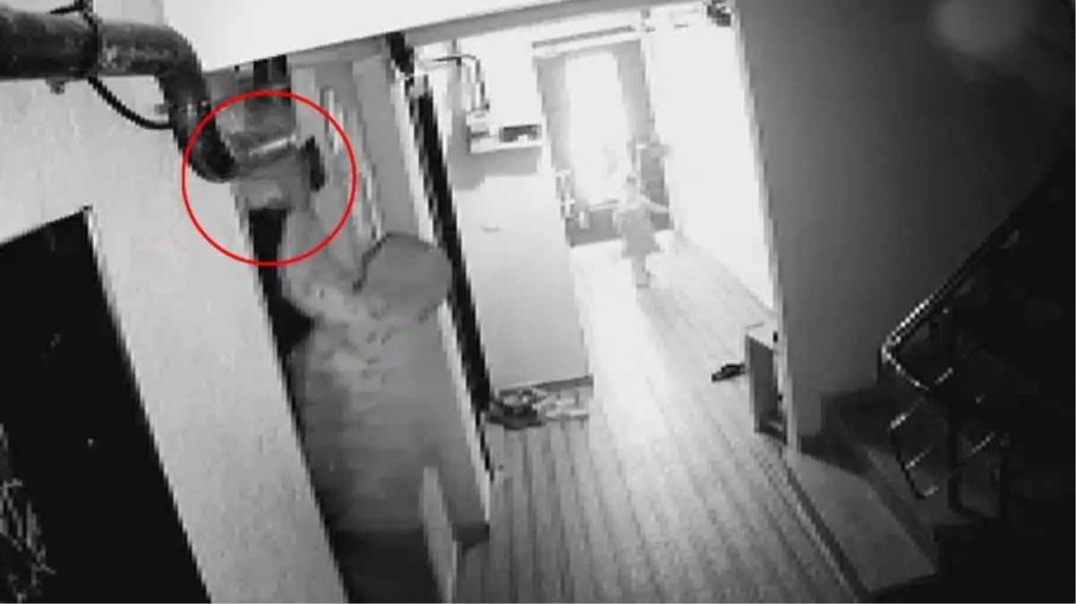 Bir anda hareket eden asansör 2 aylık bebeği canından etti! Tavanla asansör arasında sıkışan bebek 6 metre yükseklikten düşerek hayatını kaybetti