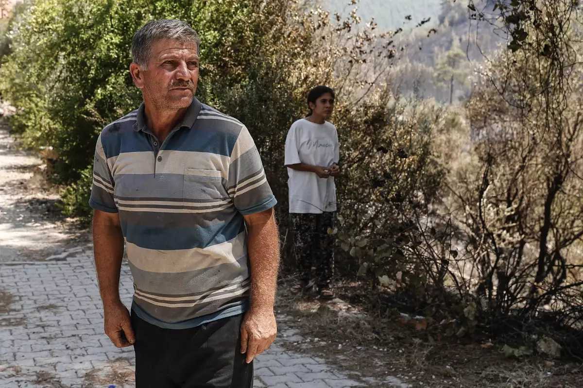 Bucak\'taki yangında evi kullanılamaz hale gelen vatandaş, yaşadığına seviniyor