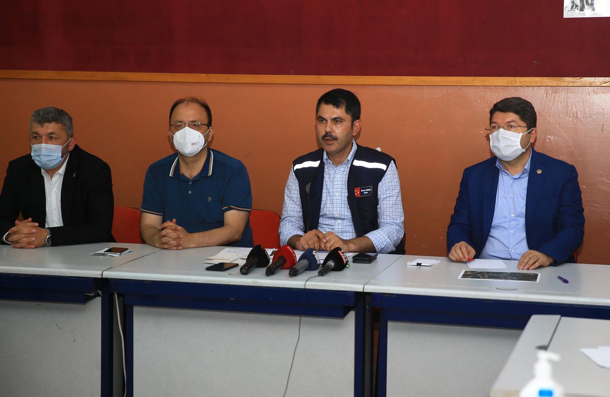 Son dakika haberleri: Çevre ve Şehircilik Bakanı Murat Kurum: "(Bartın\'daki sel) Hasar tespitleri yapılmaya başlandı.
