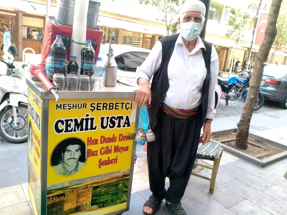 Diyarbakır sıcağının vazgeçilmeyen lezzeti: Meyan kökü şerbeti