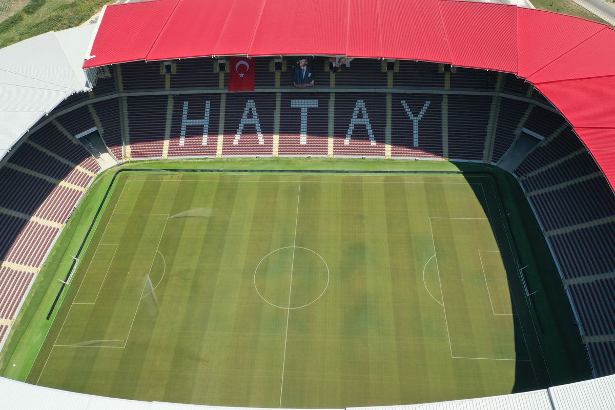 Hatayspor Süper Lig\'deki ilk hafta maçında yeni stadında taraftarıyla buluşacak