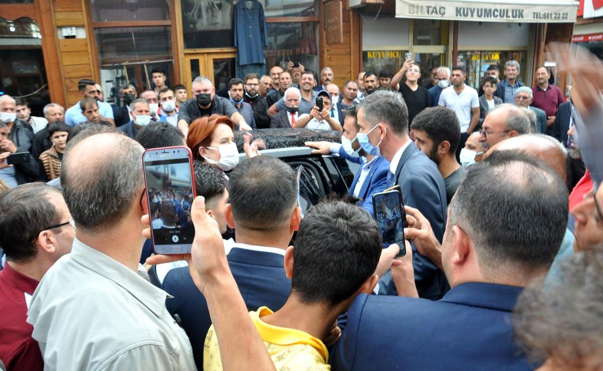 İYİ Parti Genel Başkanı Meral Akşener, Pasinler\'de