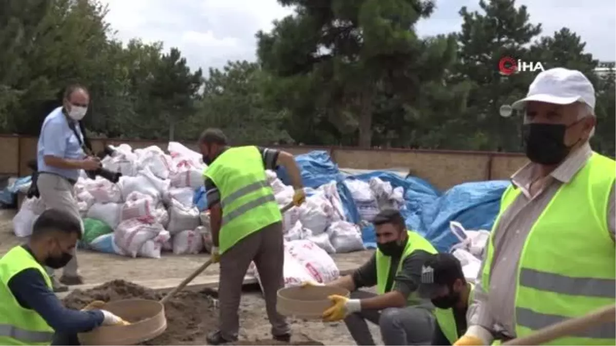 Kayseri\'de mezarlık içerisinde Selçuklu\'ya ait türbe bulundu