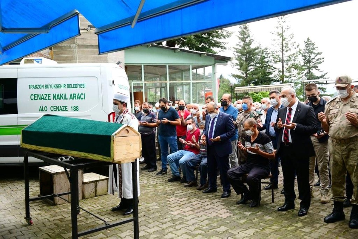 Maganda kurşunu ile hayatını kaybeden 15 yaşındaki Emir\'in cenazesi İstanbul\'a gönderildi