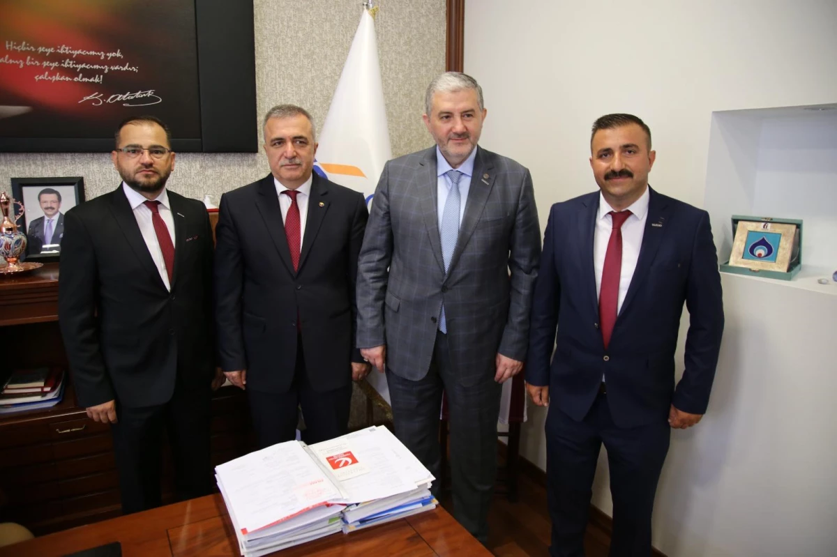 MÜSİAD Genel Başkanı Kaan Tokat TSO Başkanı Çelik\'i ziyaret etti