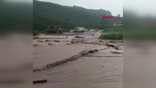 ORDU'DA DERE TAŞTI, KAPANAN YOL ULAŞIMA AÇILDI