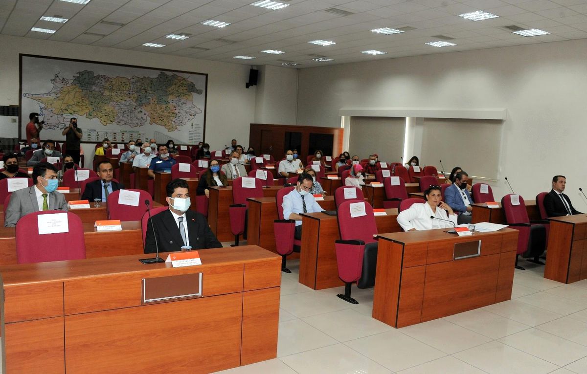 Rektör Aldemir, kadına karşı şiddet toplantısına katıldı