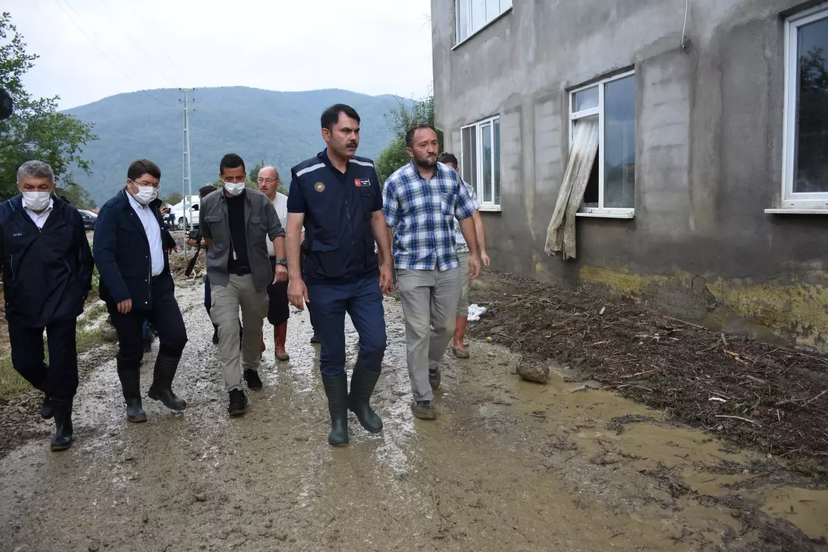 Selde evde mahsur kalan yakınlarını duvarı balyozla kırarak kurtaran Erdem Ergün yaşadıklarını anlattı Açıklaması