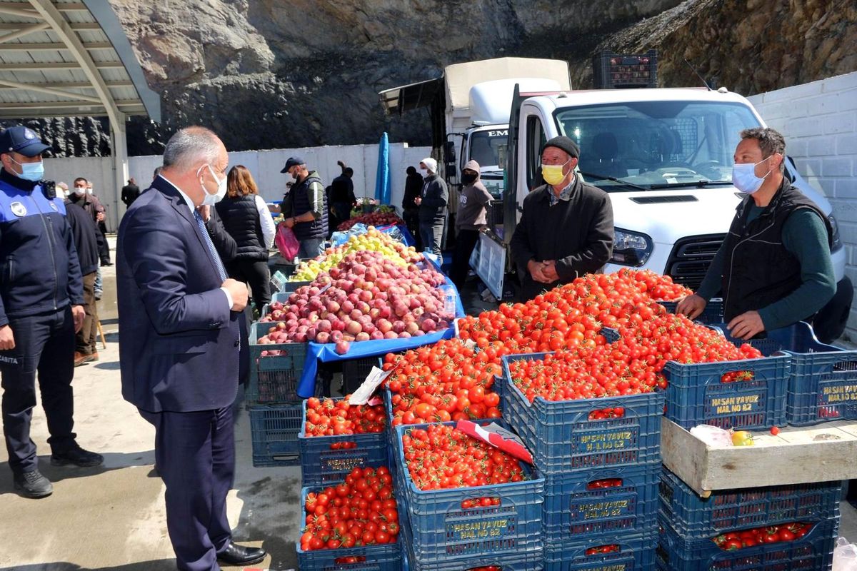 Yahyalı Belediyesi\'nden pazarcı esnafına müjdeli haber