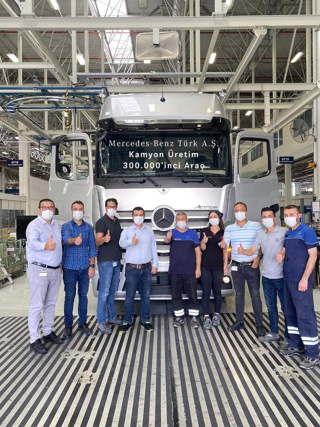 Aksaray Kamyon Fabrikası'nın 300 bininci kamyonu banttan indi
