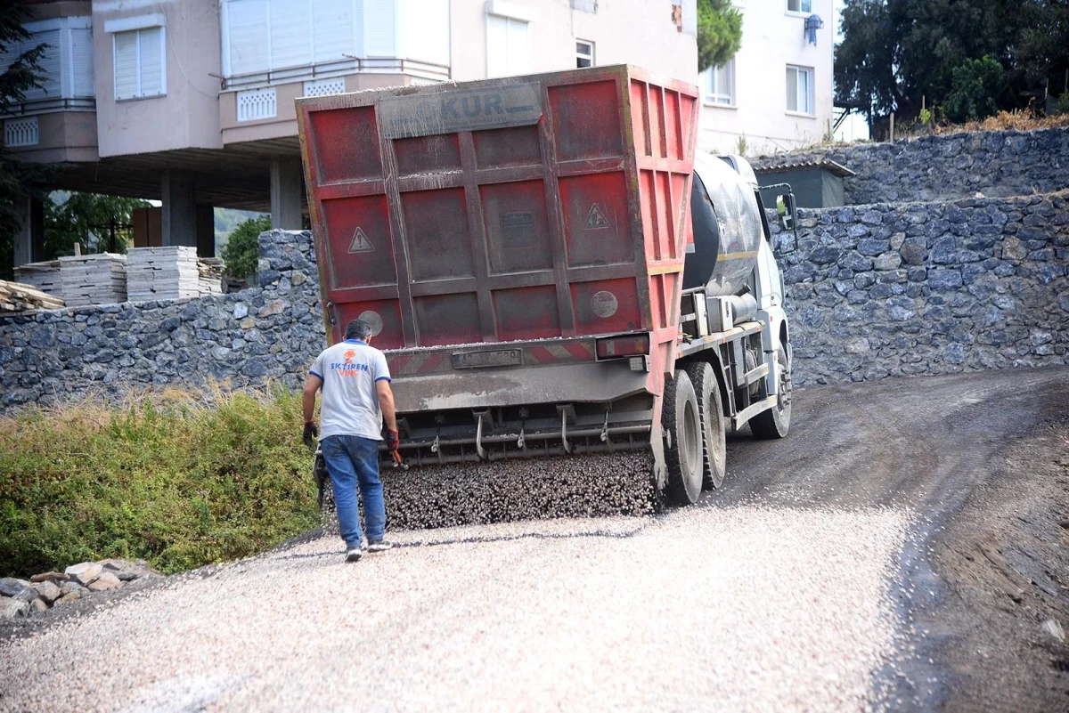 Alanya Belediyesi\'nden doğu mahallelerine asfalt çalışması