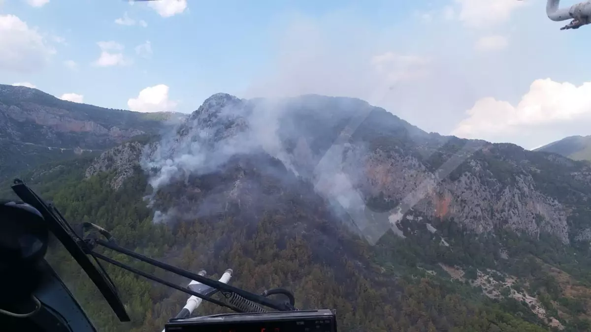 Son dakika haberi... Alanya\'da çıkan orman yangını kısmen kontrol altına alındı