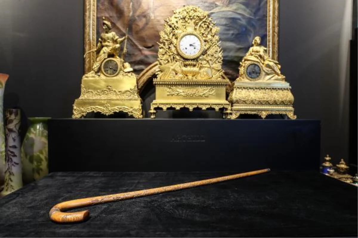 Ataturk\'s walking stick is put up for auction