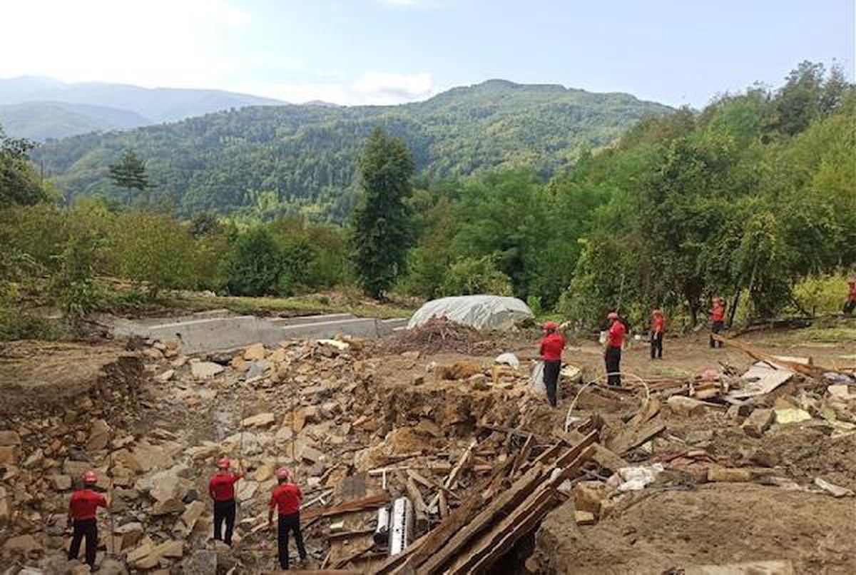 Son dakika: Bartın\'da selde kaybolan kadını arama çalışmaları sürüyor (5)