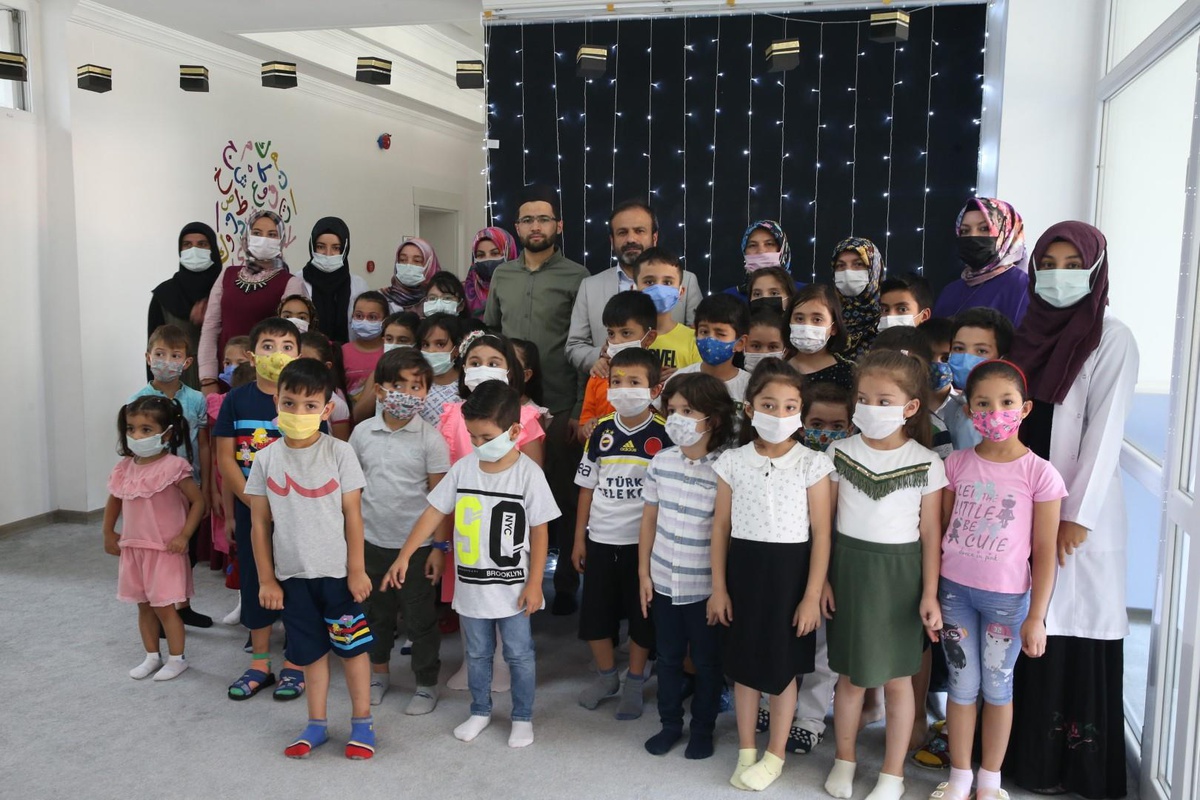 Son dakika haberleri! Çocuklardan yanan bölgelere fidan bağışı