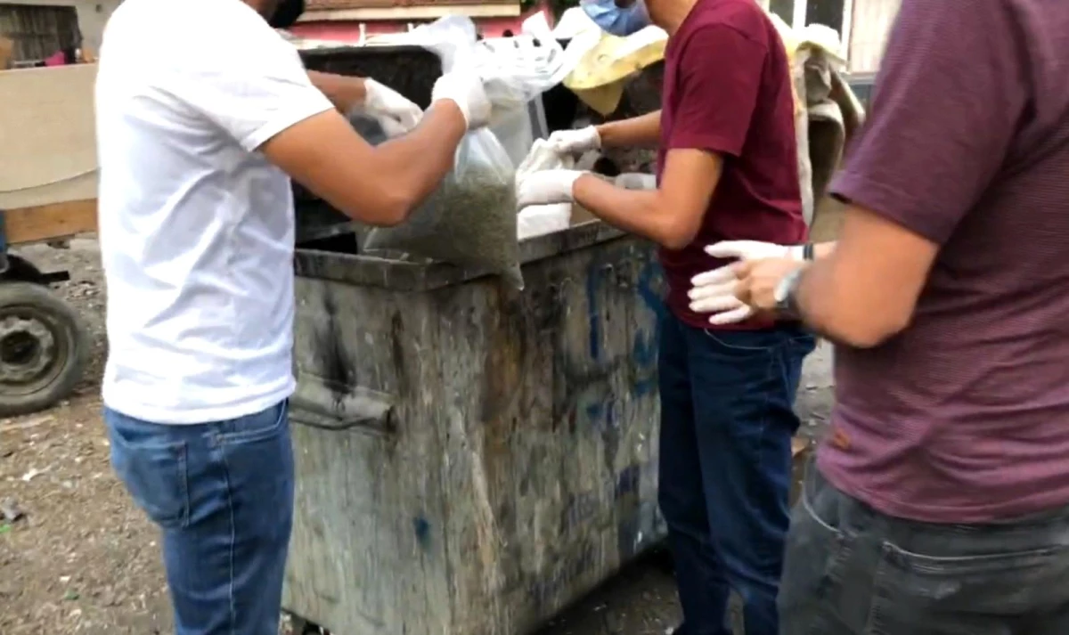 Çöp konteynerinden 28 kilogram uyuşturucu çıktı