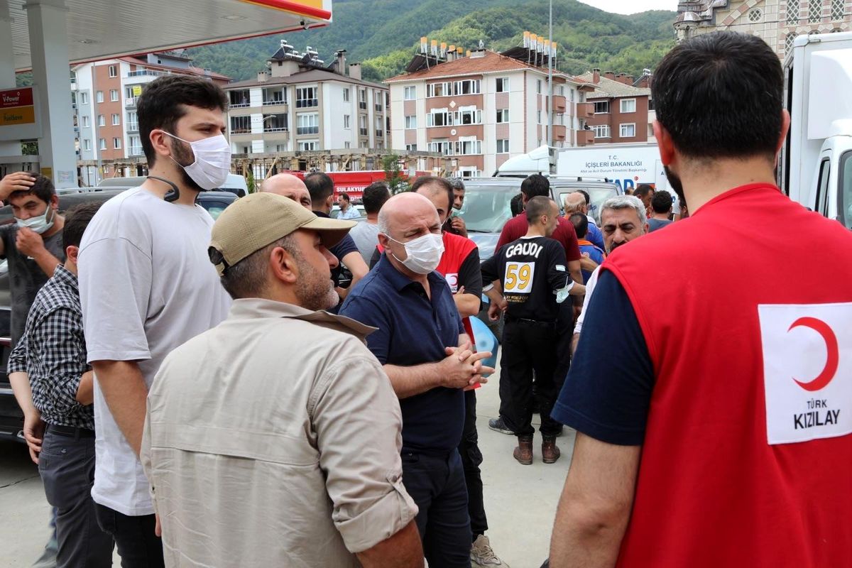 Darıca\'dan deprem bölgesine yardım eli uzandı