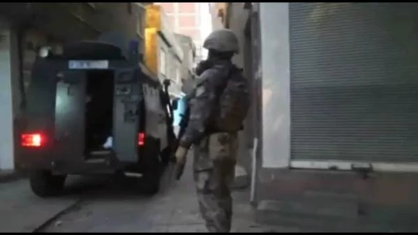 Son dakika haberi! Diyarbakır'da terör operasyonu: 65 gözaltı