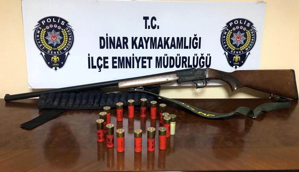 Durdurulan otomobilde ruhsatsız tüfek ele geçirildi