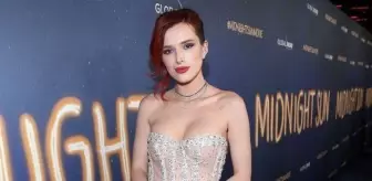 En özel alanlarını takipçilerine açtılar! Nişanlısı, Bella Thorne'un yataktaki çırılçıplak pozlarını paylaştı